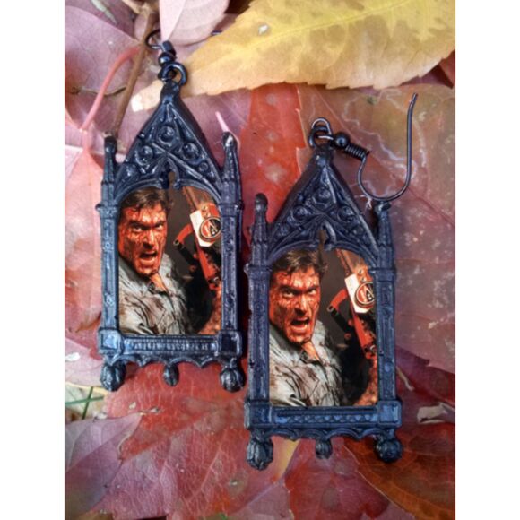 Ash VS Evil Dead Earrings Evil Dead Slasher Horror Movie Greats Decor - Picture 1 of 2